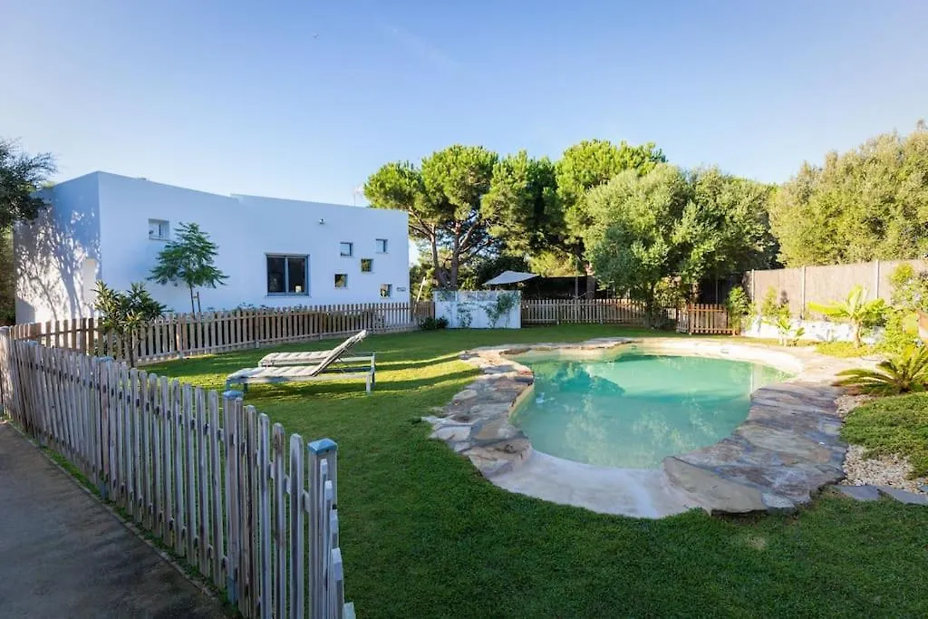 Hébergement de vacances Villa Loft De Diseno Con Piscina Cerca De La Playa à Zahora